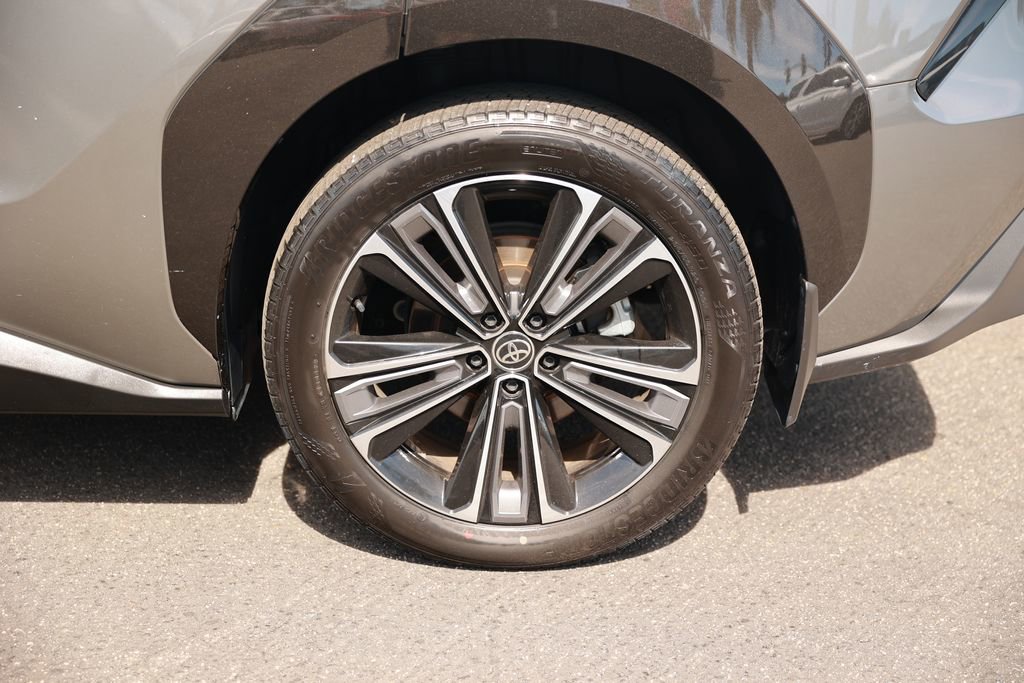 Used 2023 Toyota bZ4X Limited image 10