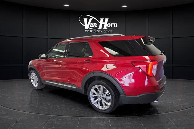 Used 2023 Ford Explorer Platinum w/ Technology Package image 3