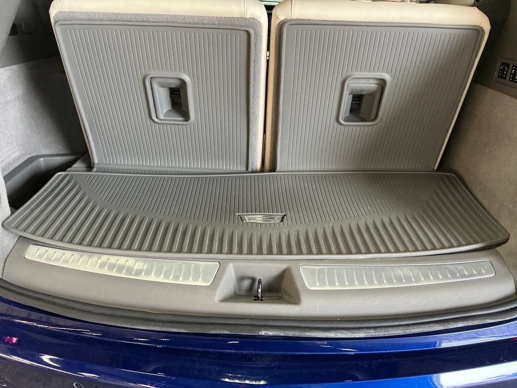 Certified 2025 Cadillac XT6 Premium Luxury w/ LPO, Floor Liner Package AWD/4WD image 28