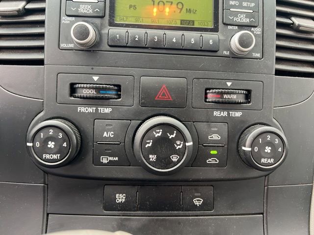 Used 2012 Kia Sedona LX image 19