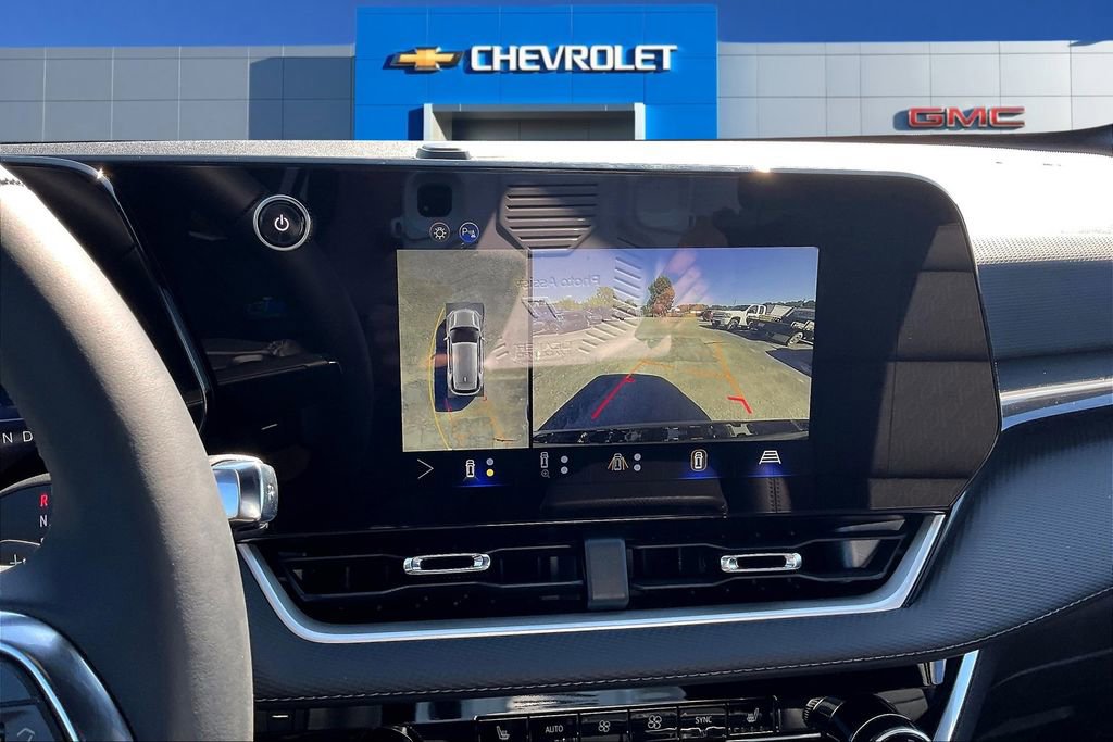 New 2026 Chevrolet Equinox LT w/ Convenience Package II FWD image 21