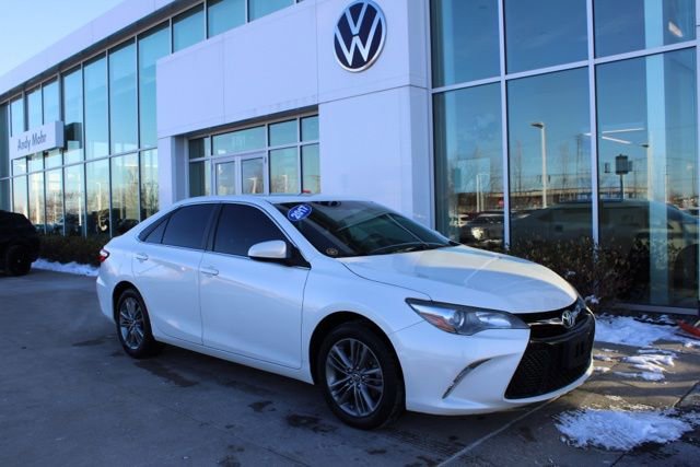 Used 2017 Toyota Camry SE