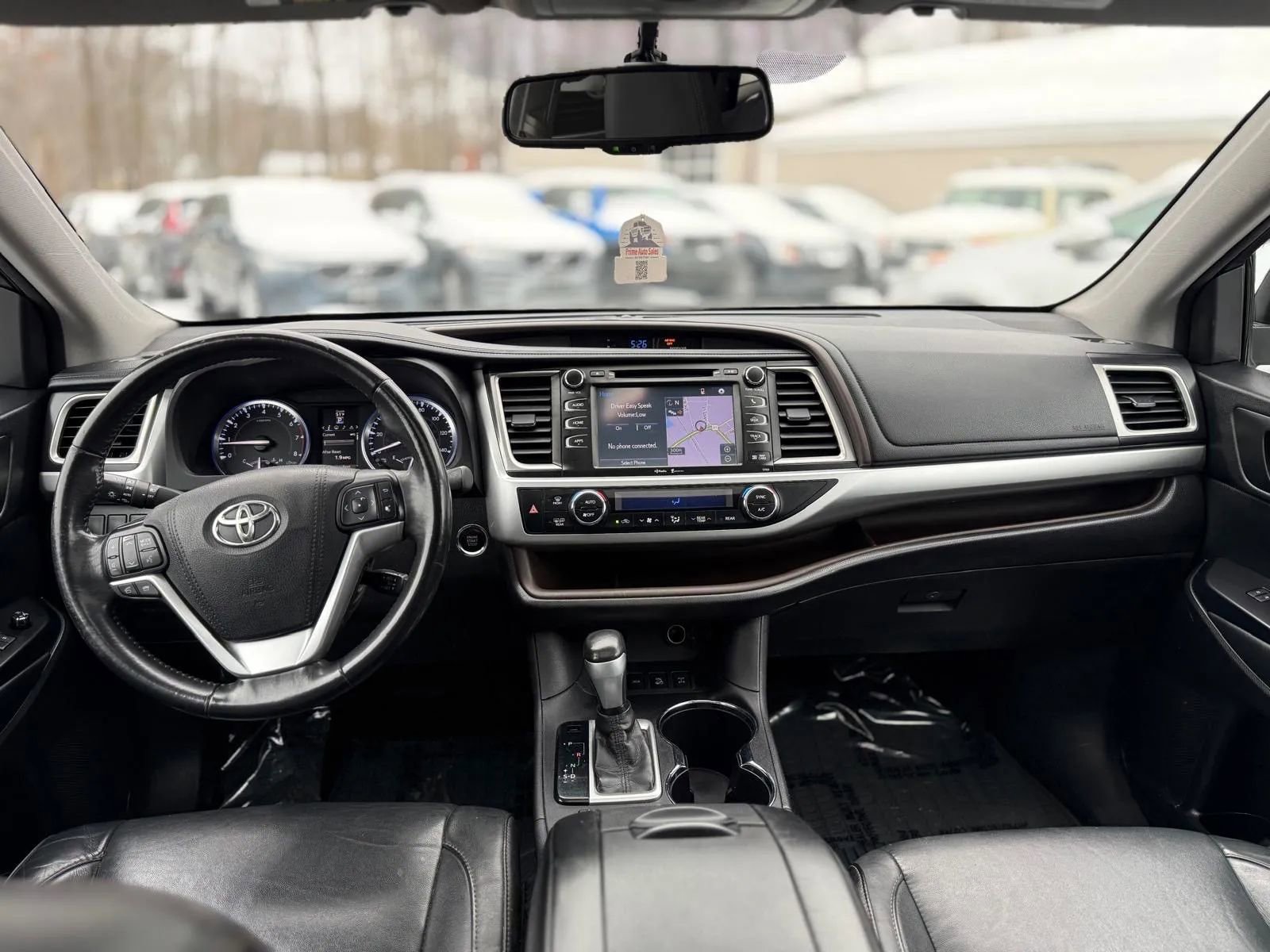 Used 2015 Toyota Highlander XLE image 24