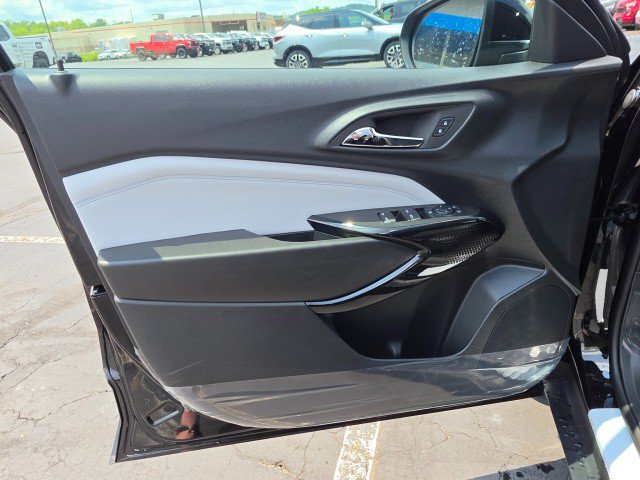 New 2026 Chevrolet Trax LT w/ Driver Confidence Package FWD image 26