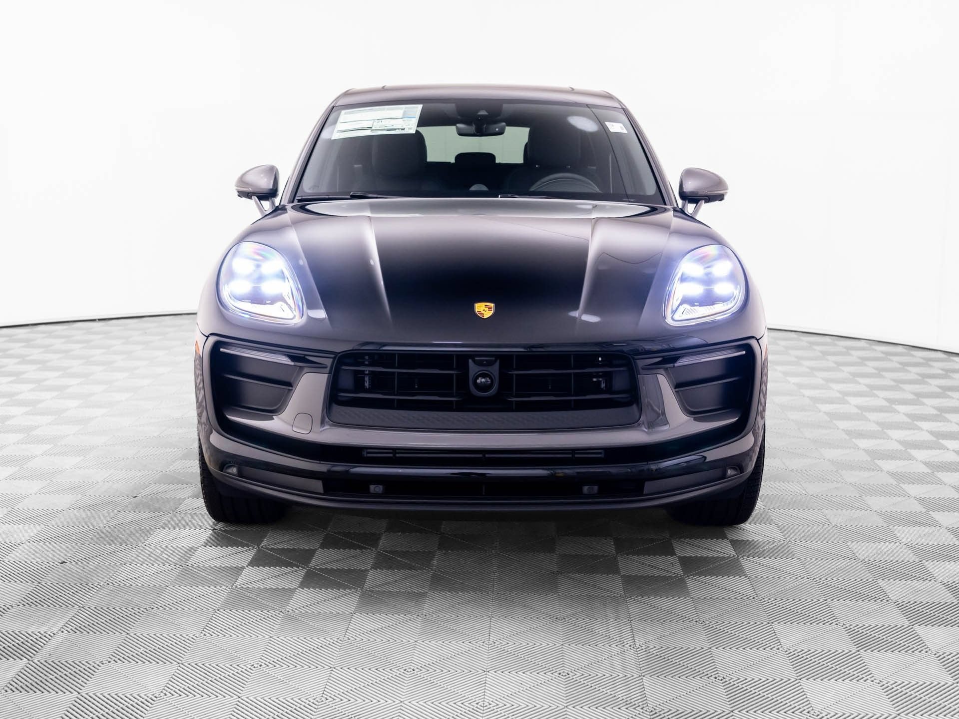 New 2026 Porsche Macan Turbo AWD/4WD image 9