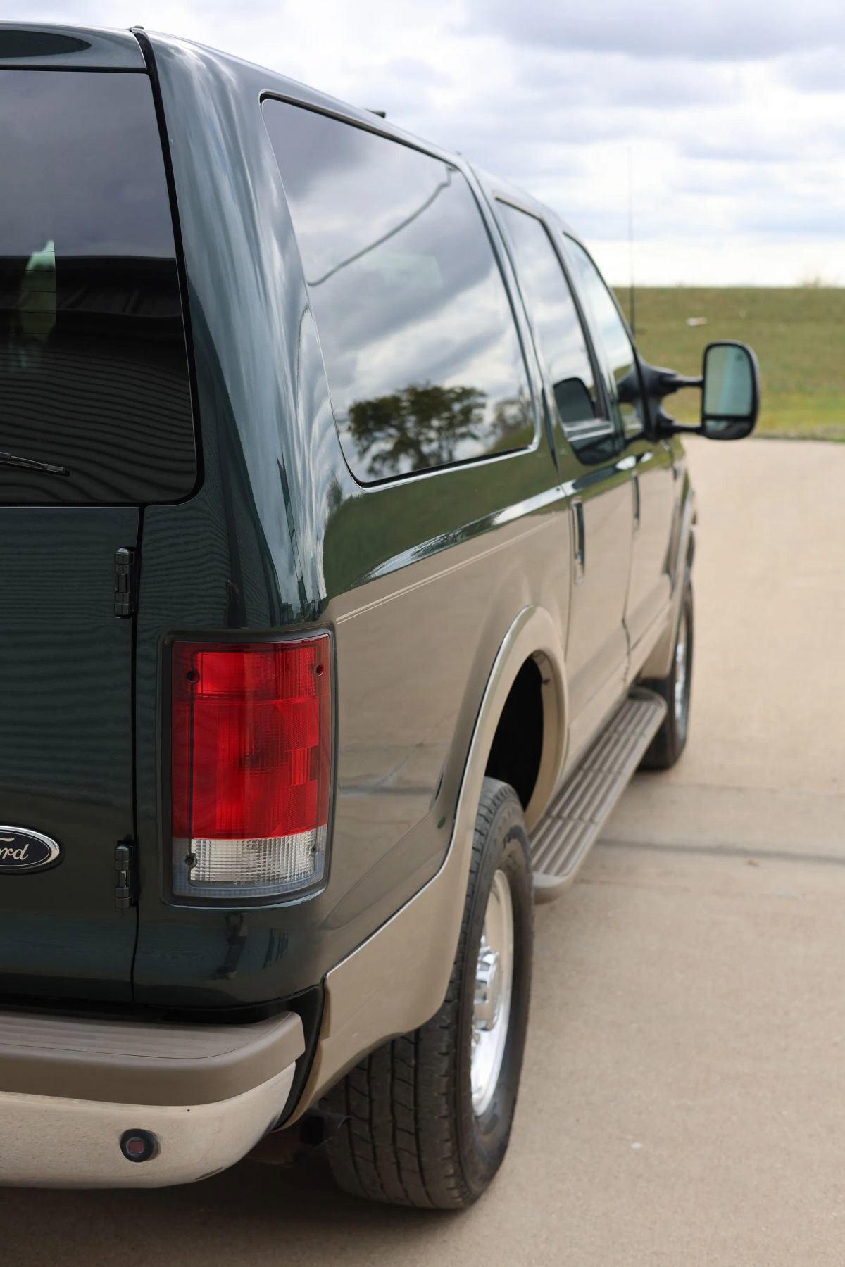 Used 2000 Ford Excursion Limited image 5