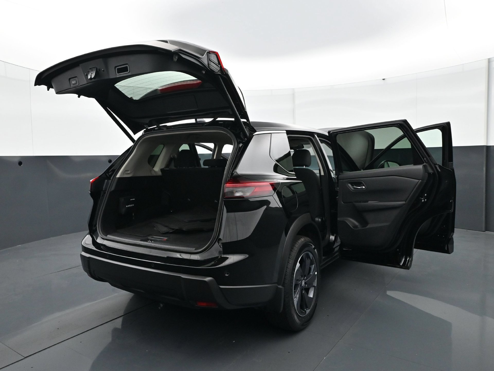 Used 2026 Nissan Rogue SV AWD/4WD image 35