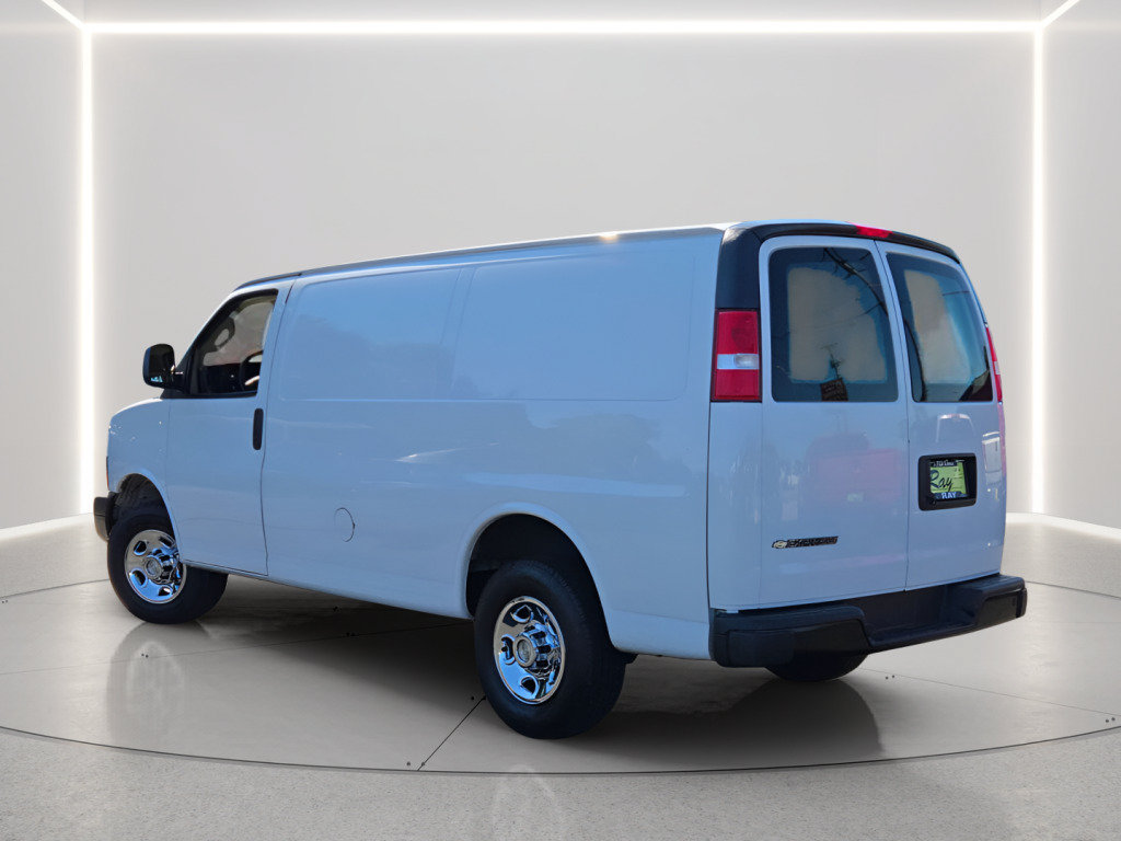 Used 2021 Chevrolet Express 2500 w/ Safety Package RWD image 13
