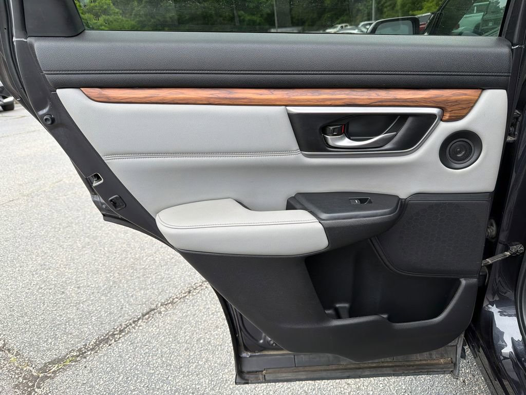 Used 2018 Honda CR-V Touring image 22
