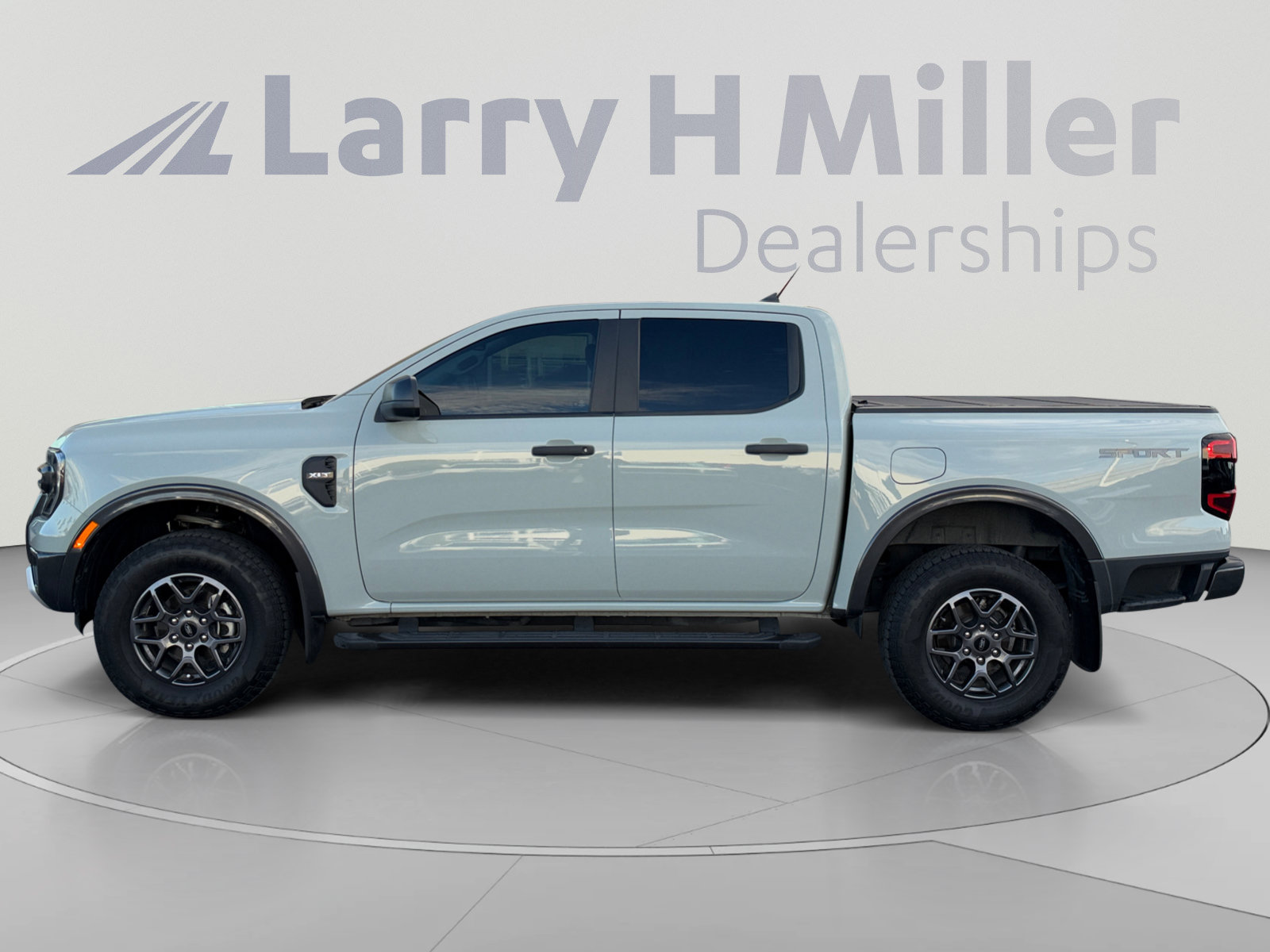 Used 2024 Ford Ranger XLT w/ Trailer Tow Package RWD image 2