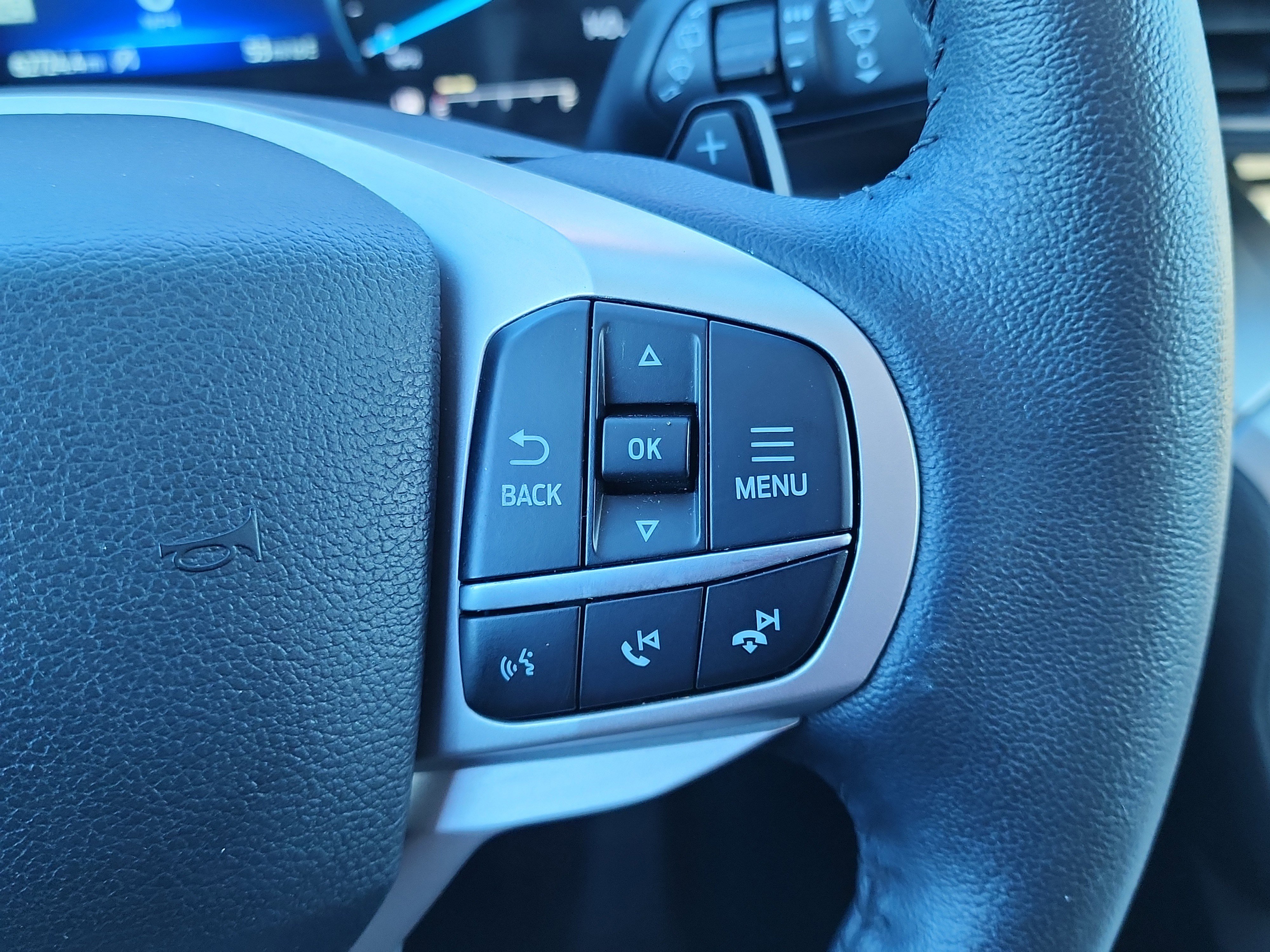 Certified 2020 Ford Explorer XLT w/ Equipment Group 202A image 22