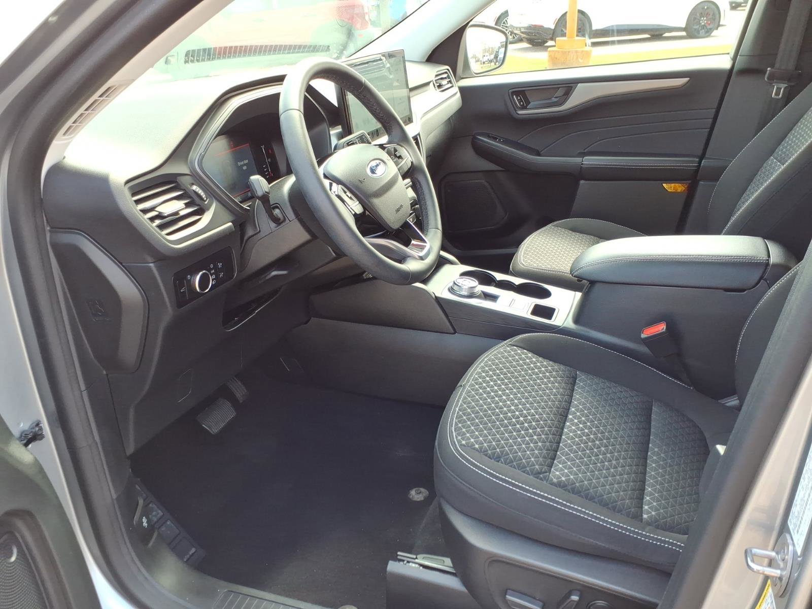 Certified 2023 Ford Escape Active w/ Tech Pack #1 AWD/4WD image 11