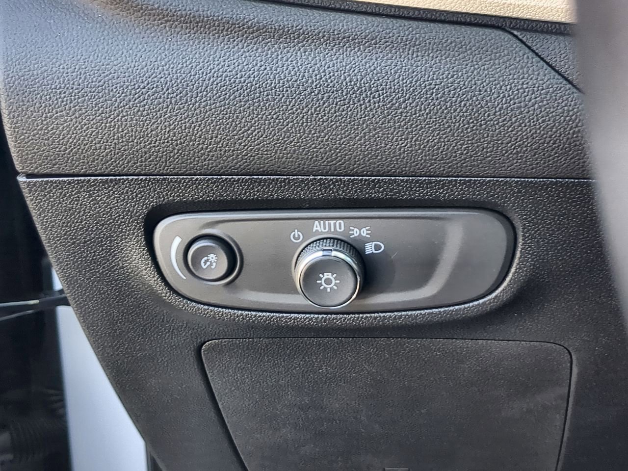 New 2026 Buick Encore GX Sport Touring w/ Experience Buick Package image 17