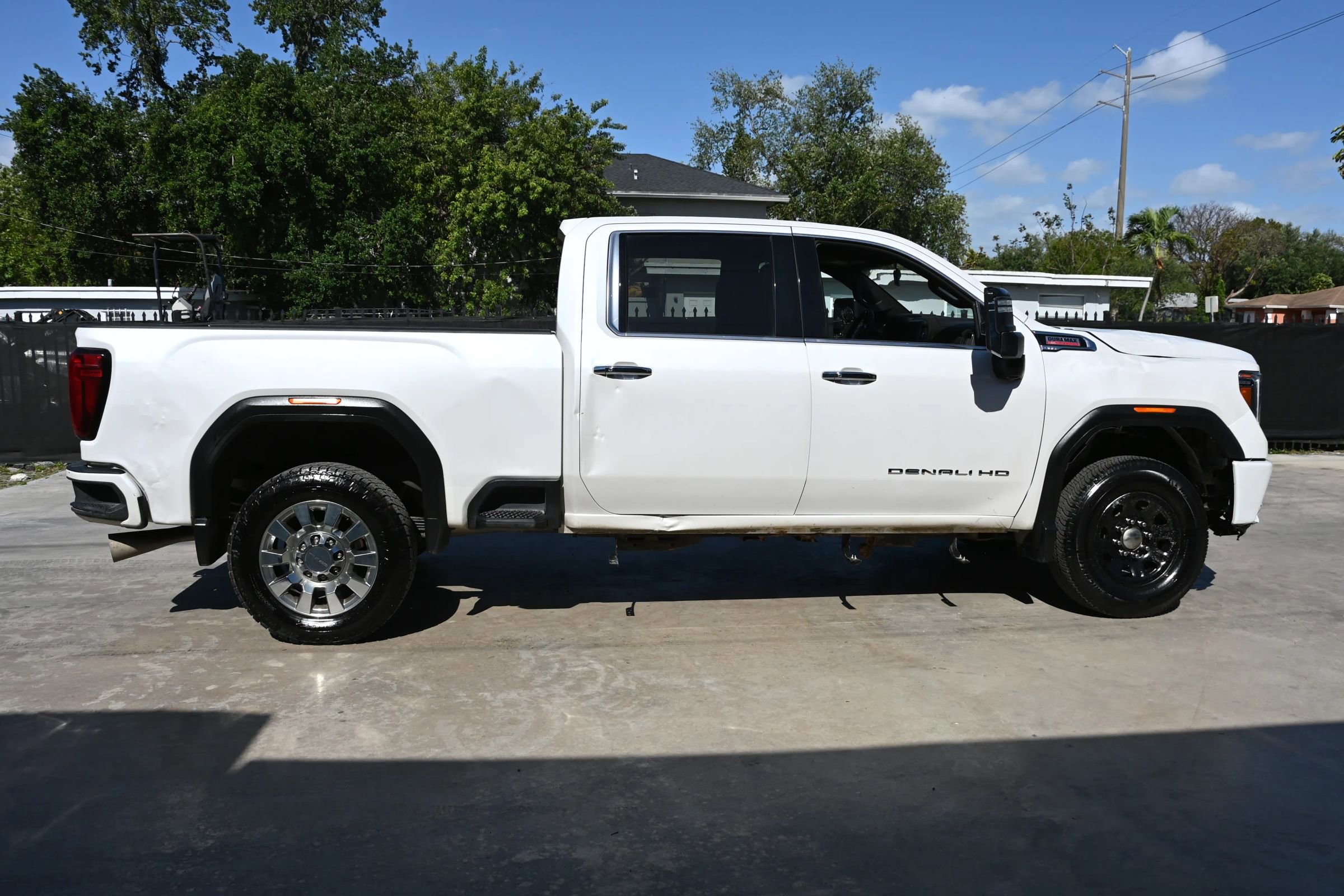 Used 2023 GMC Sierra 2500 Denali w/ Denali Ultimate Package AWD/4WD image 7