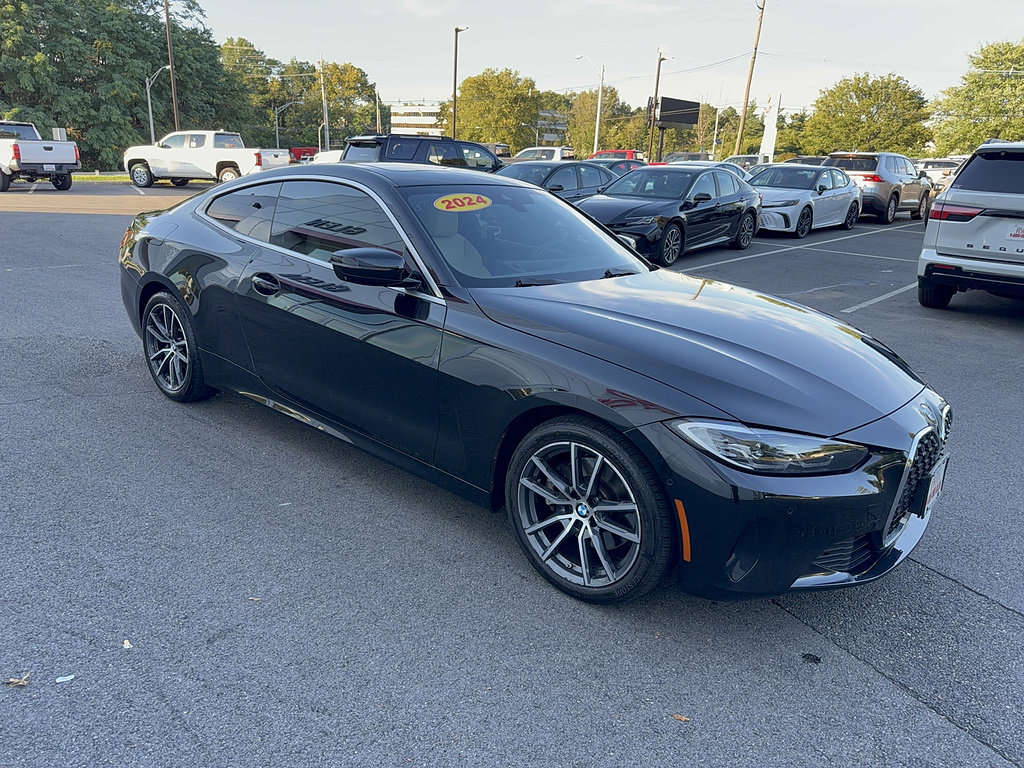 Used 2024 BMW 430i xDrive Coupe w/ Premium Package AWD/4WD image 4