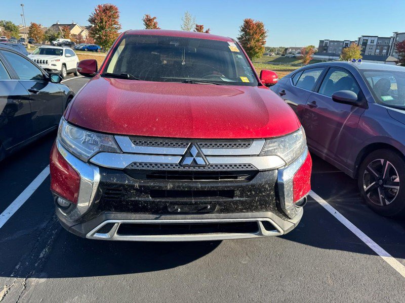 Used 2020 Mitsubishi Outlander FWD image 2