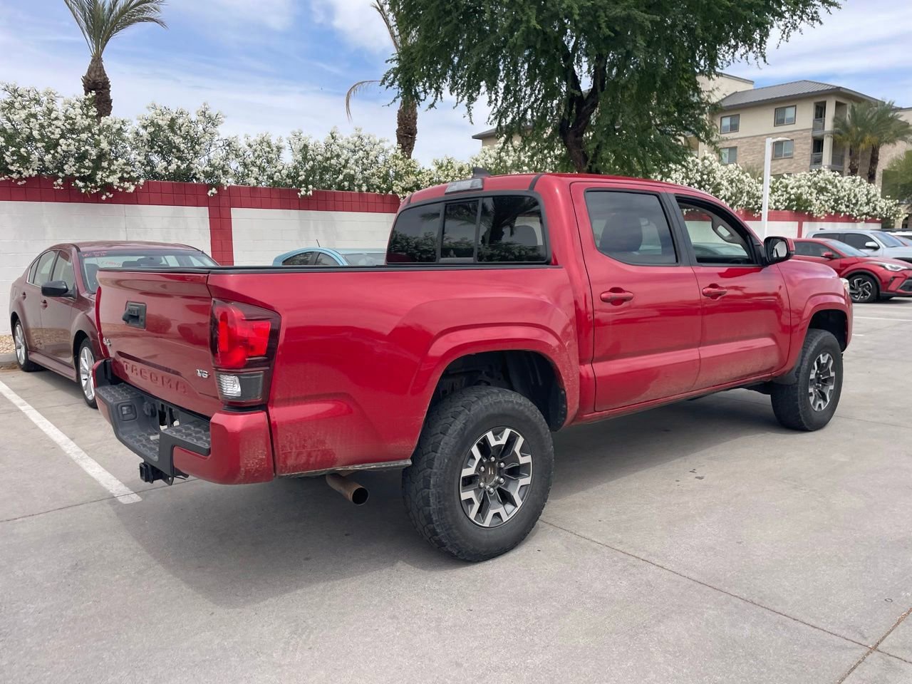 Used 2019 Toyota Tacoma SR w/ SR Convenience Package AWD/4WD image 2