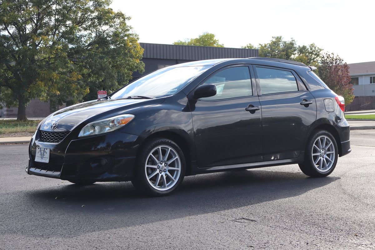 Used 2010 Toyota Matrix image 11