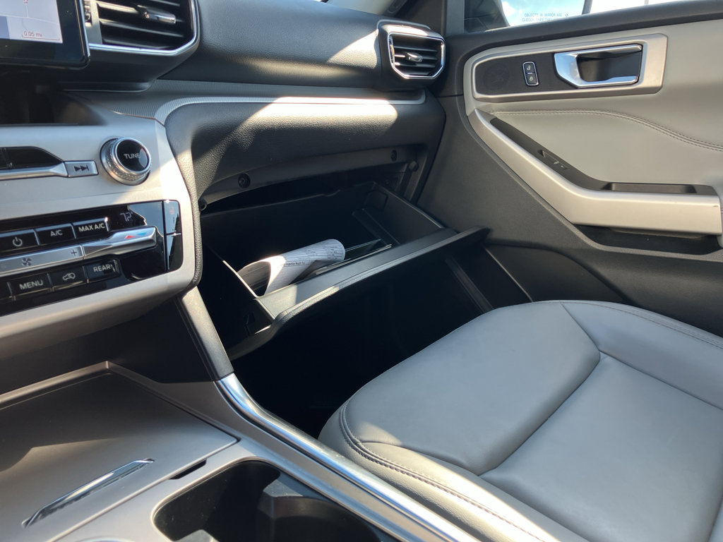 Certified 2021 Ford Explorer XLT w/ Equipment Group 202A image 22