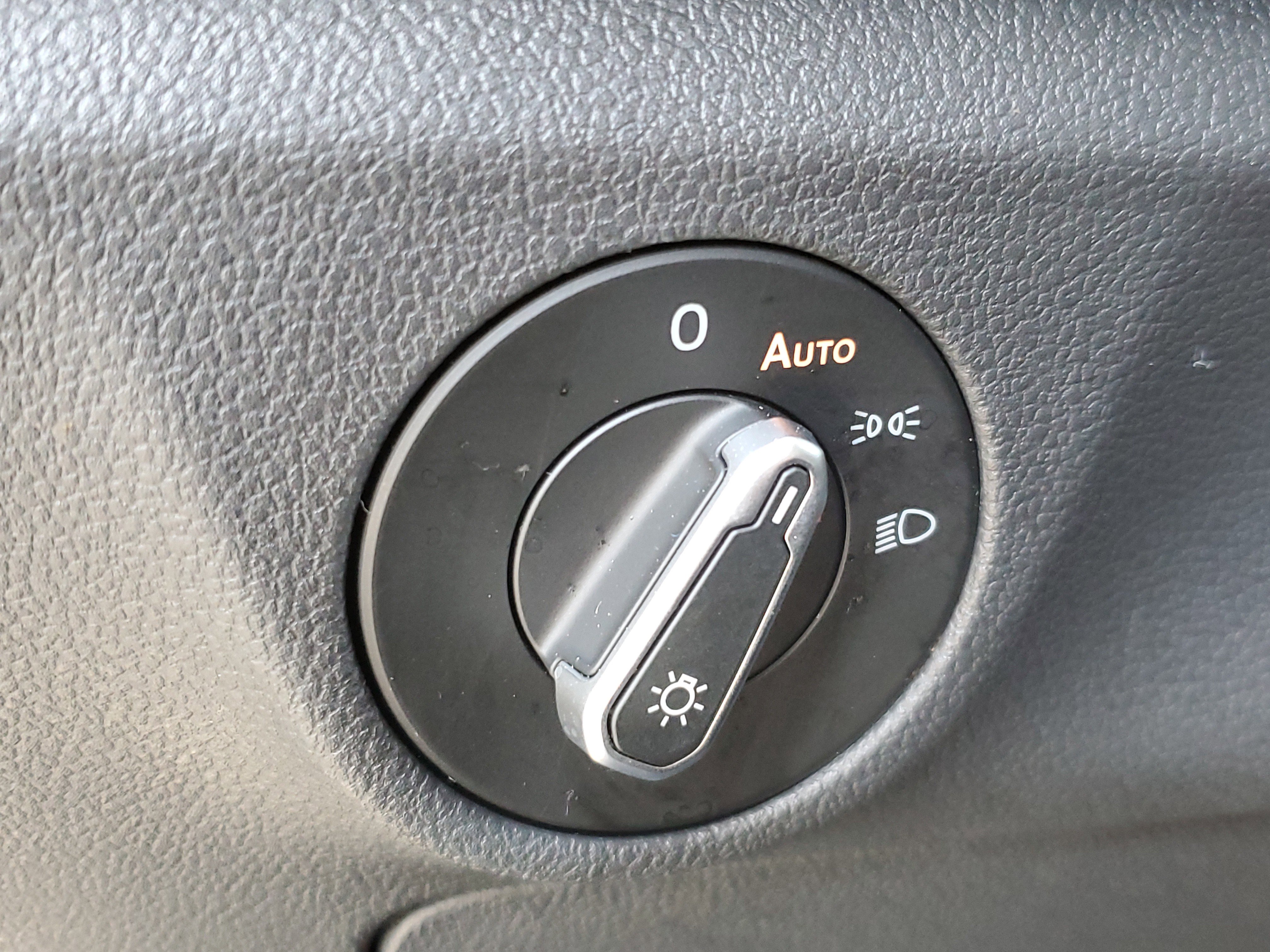 Used 2025 Volkswagen Jetta S image 26