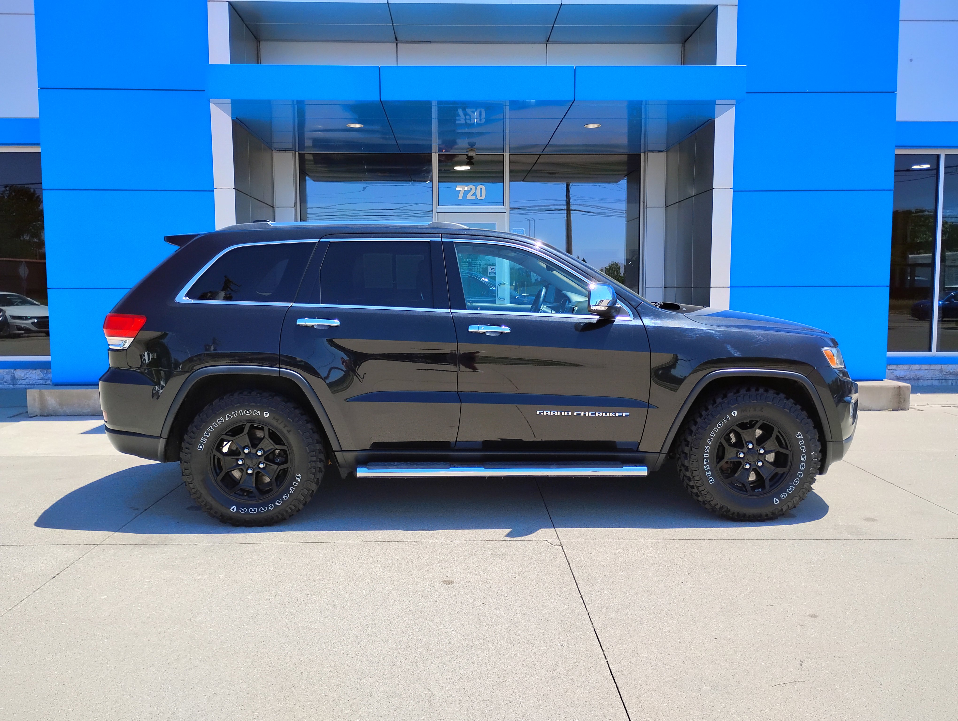 Used 2014 Jeep Grand Cherokee Limited AWD/4WD image 34