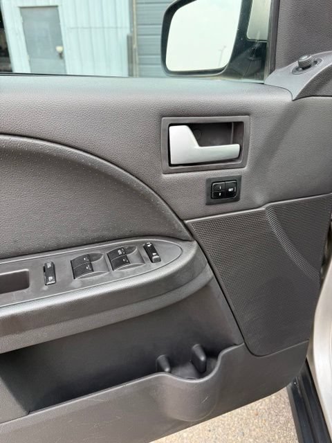 Used 2006 Ford Freestyle Limited AWD/4WD image 12