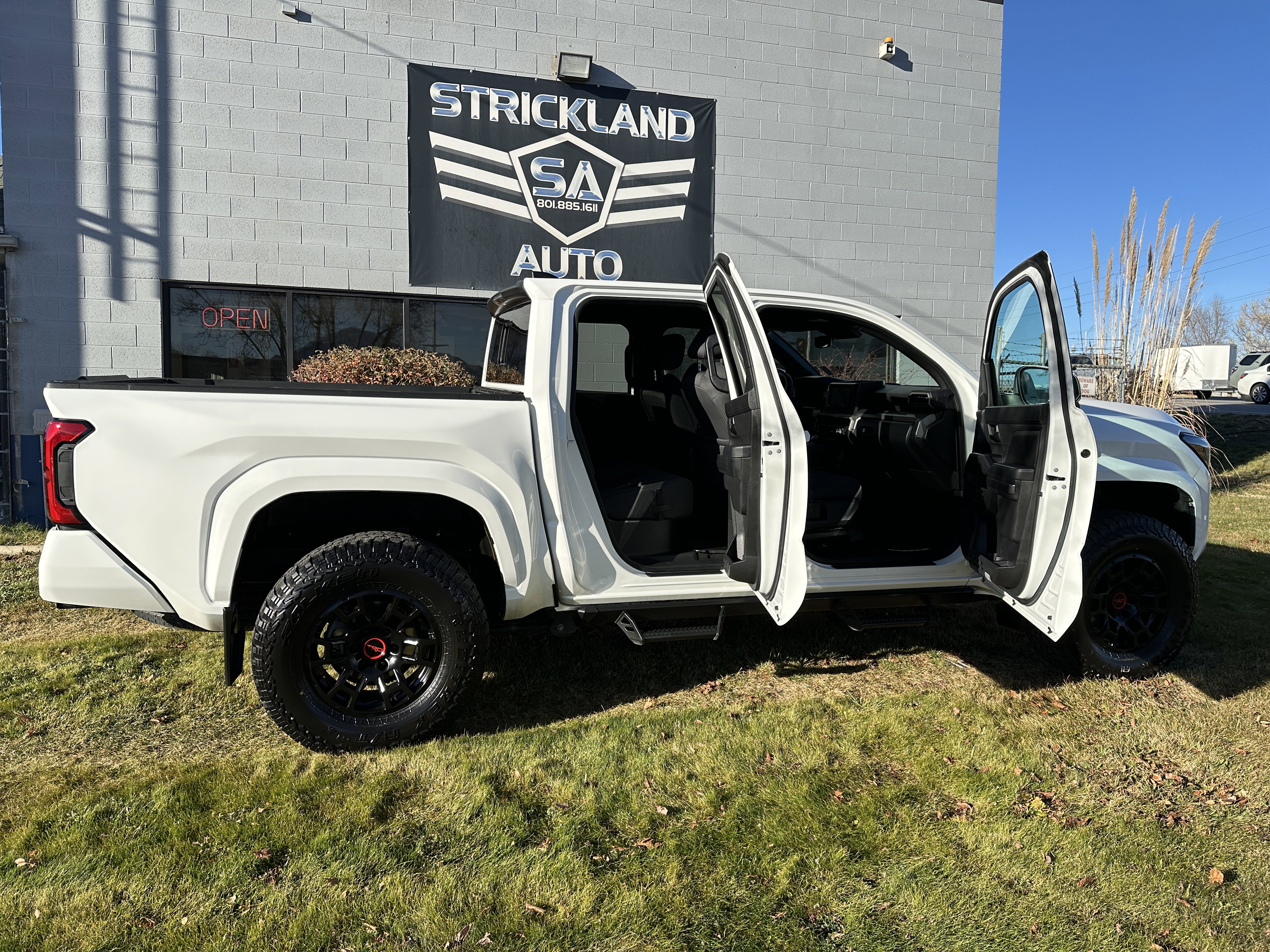 Used 2024 Toyota Tacoma SR5 image 26