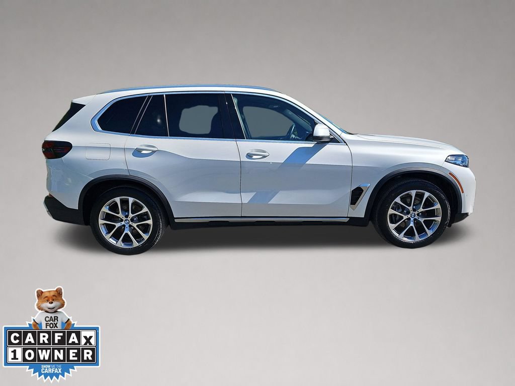 Used 2024 BMW X5 xDrive40i w/ Executive Package AWD/4WD image 3