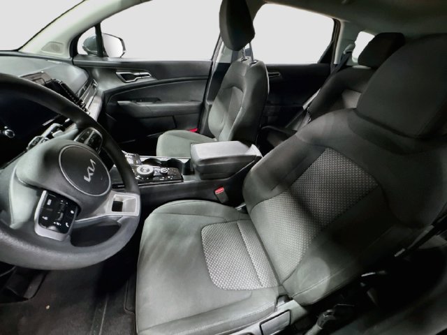 Certified 2023 Kia Sportage LX AWD/4WD image 21