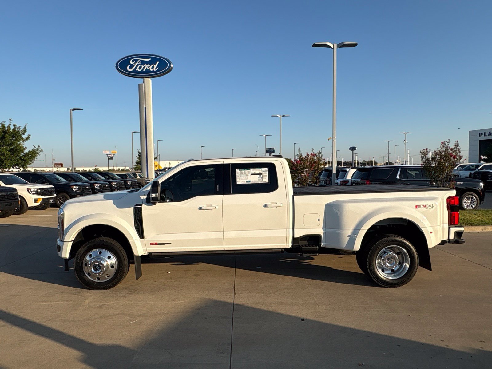 New 2026 Ford F450 Platinum w/ FX4 Off-Road Package AWD/4WD image 2