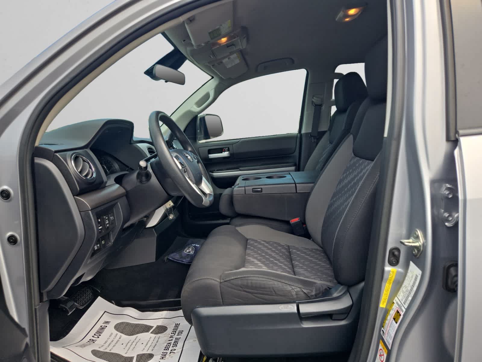Used 2018 Toyota Tundra SR5 RWD image 9