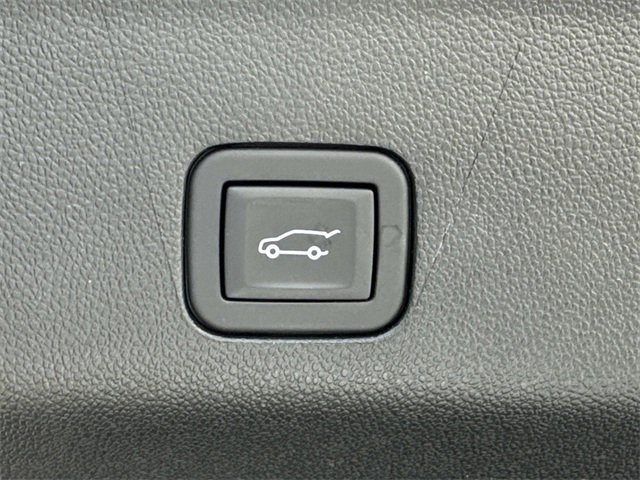 Used 2024 GMC Yukon Denali Ultimate image 16