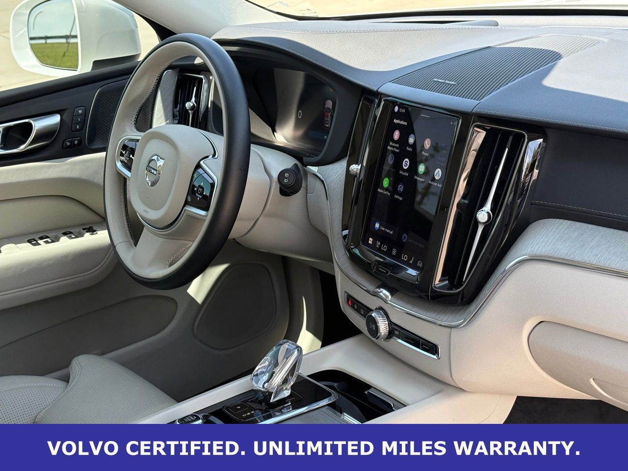 Certified 2023 Volvo XC60 B5 Ultimate w/ Climate Package image 36