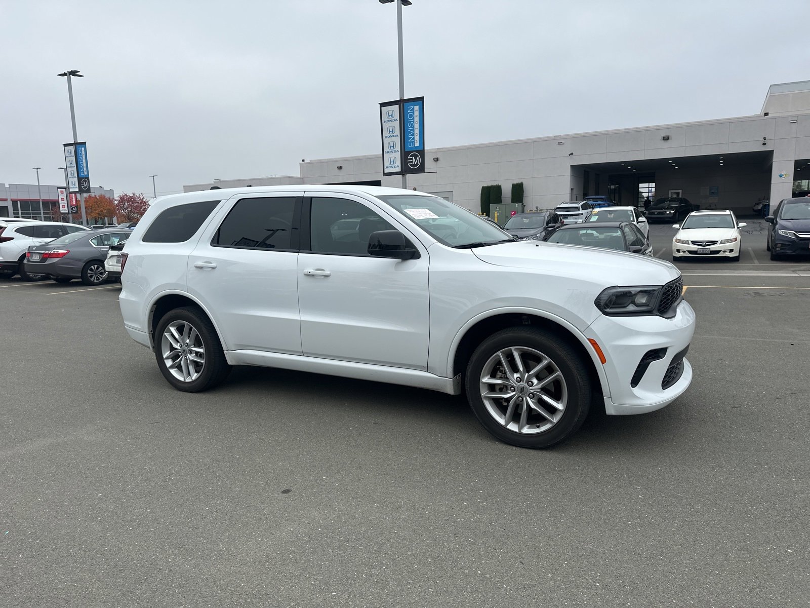 Used 2023 Dodge Durango GT image 2