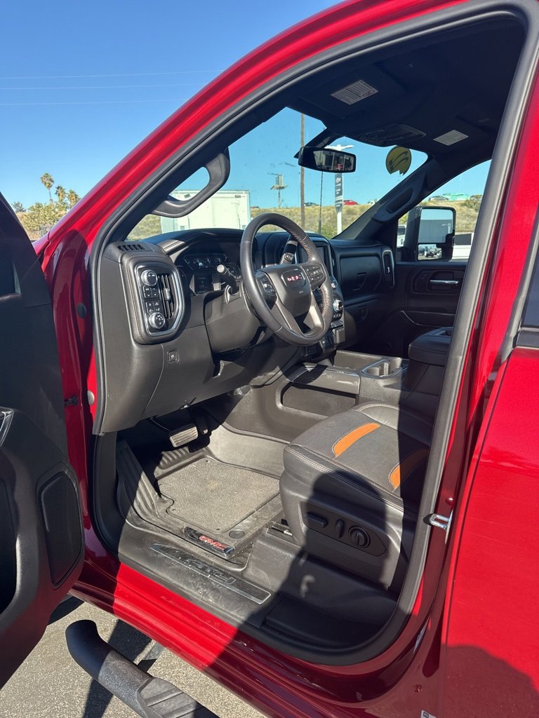 Used 2022 GMC Sierra 2500 AT4 image 5