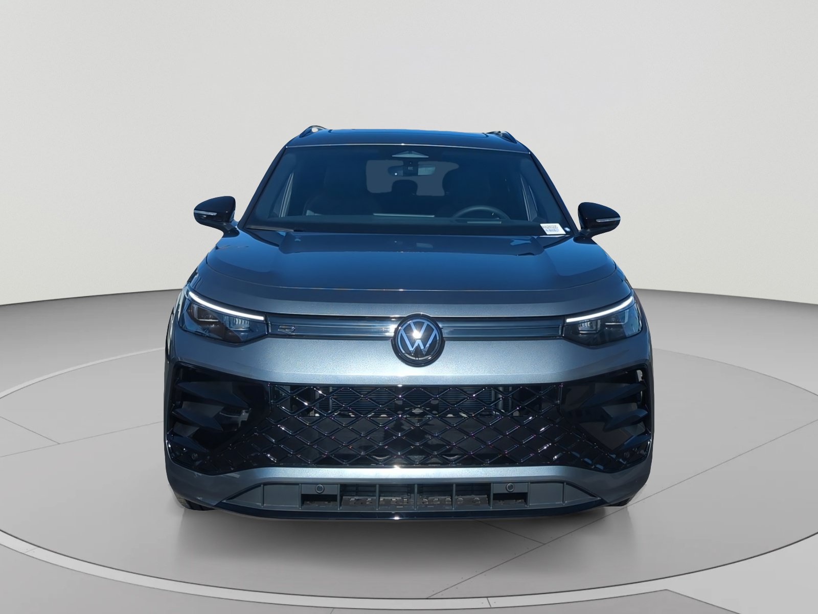 New 2026 Volkswagen Tiguan SE R-Line FWD image 8