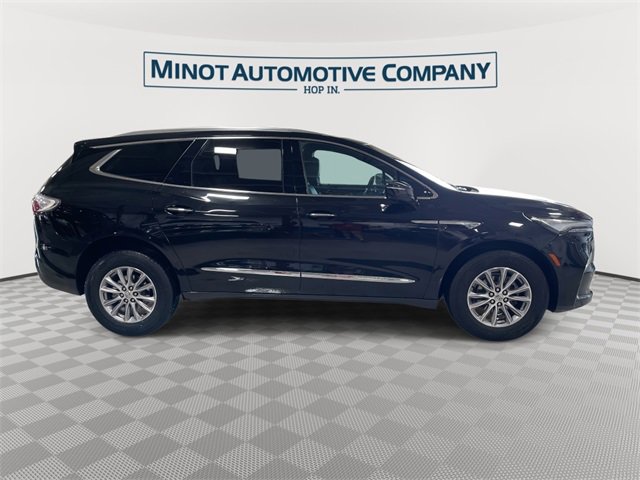 Used 2024 Buick Enclave Premium image 9