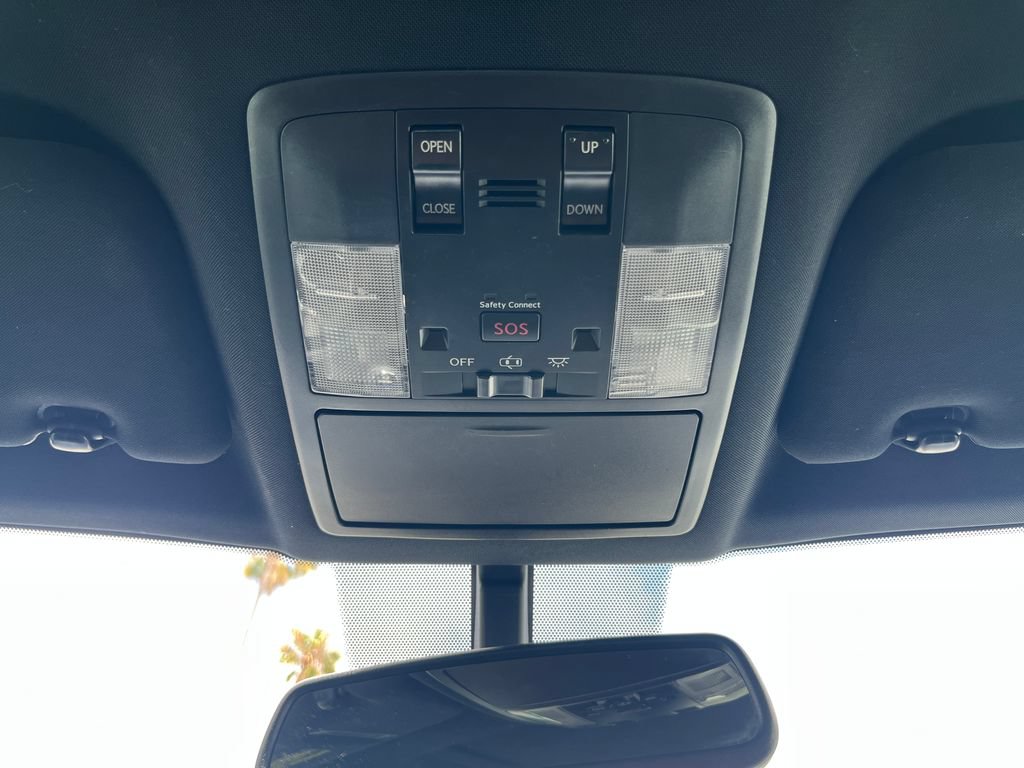 Used 2013 Lexus CT 200h w/ F Sport Pkg w/Nuluxe Trim FWD image 22