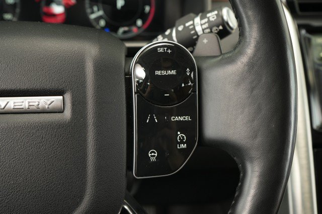 Used 2019 Land Rover Discovery HSE AWD/4WD image 36