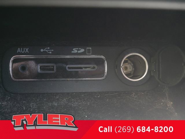 Used 2015 Jeep Grand Cherokee Limited w/ Trailer Tow Group IV AWD/4WD image 31