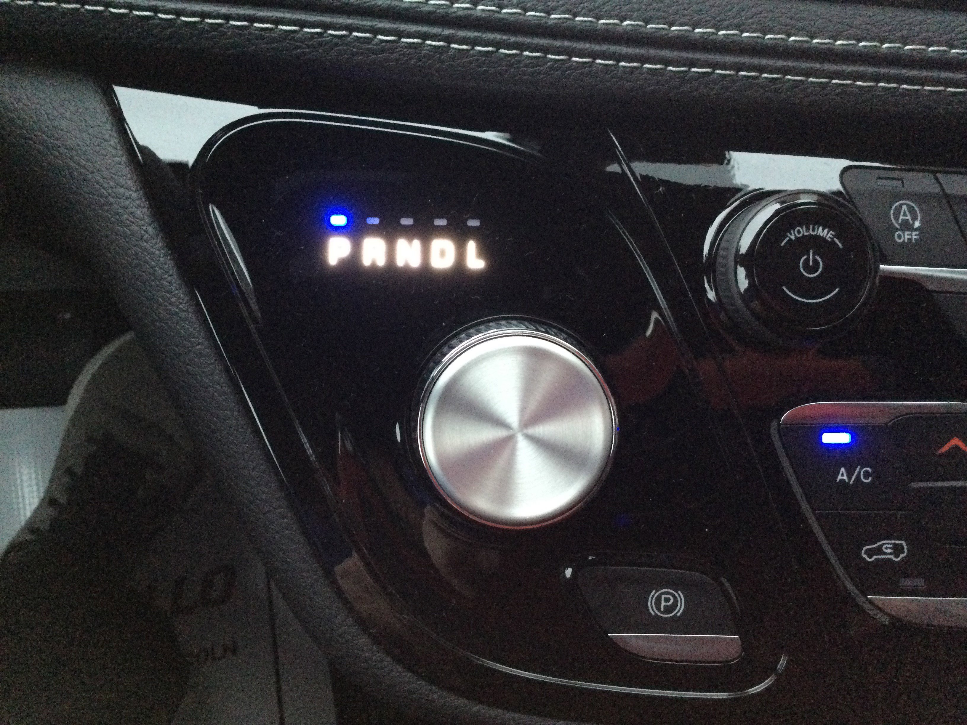 New 2026 Chrysler Pacifica Select image 12