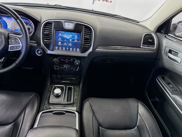 Used 2019 Chrysler 300 Limited image 26