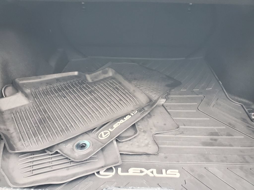 Used 2021 Lexus IS 350 F Sport w/ Accessory Package 2 AWD/4WD image 8