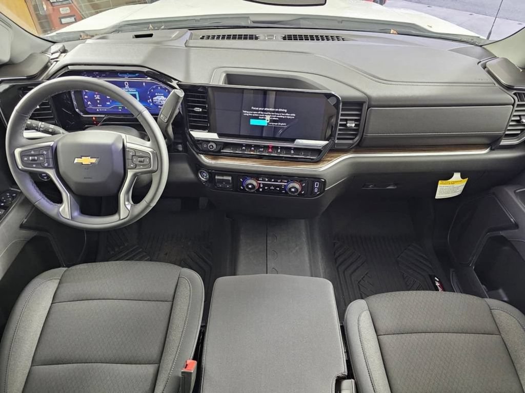 New 2025 Chevrolet Silverado 1500 LT w/ Z71 Off-Road Package AWD/4WD image 22