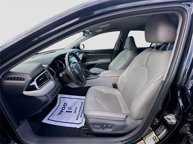 Used 2018 Toyota Camry SE image 18