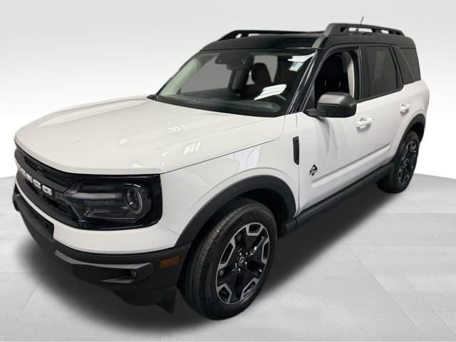 Used 2024 Ford Bronco Sport Outer Banks AWD/4WD image 1