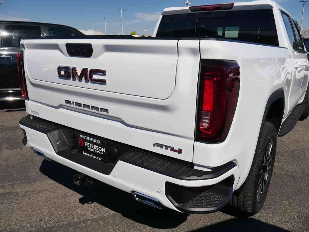 Used 2025 GMC Sierra 1500 AT4 w/ AT4 Premium Package AWD/4WD image 24