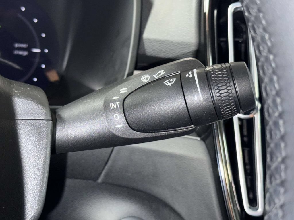 Used 2023 Volvo C40 P8 Recharge Plus w/ Climate Package AWD/4WD image 28