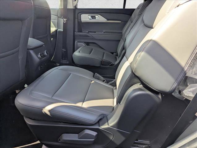 New 2026 Ford Explorer Active RWD image 13