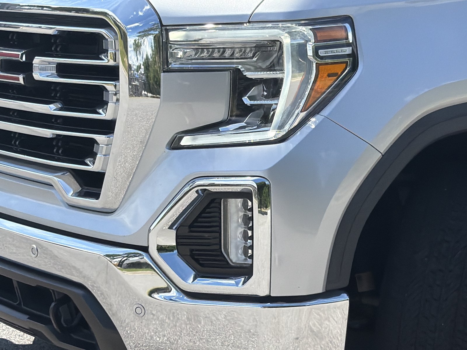 Used 2021 GMC Sierra 1500 SLT RWD image 8